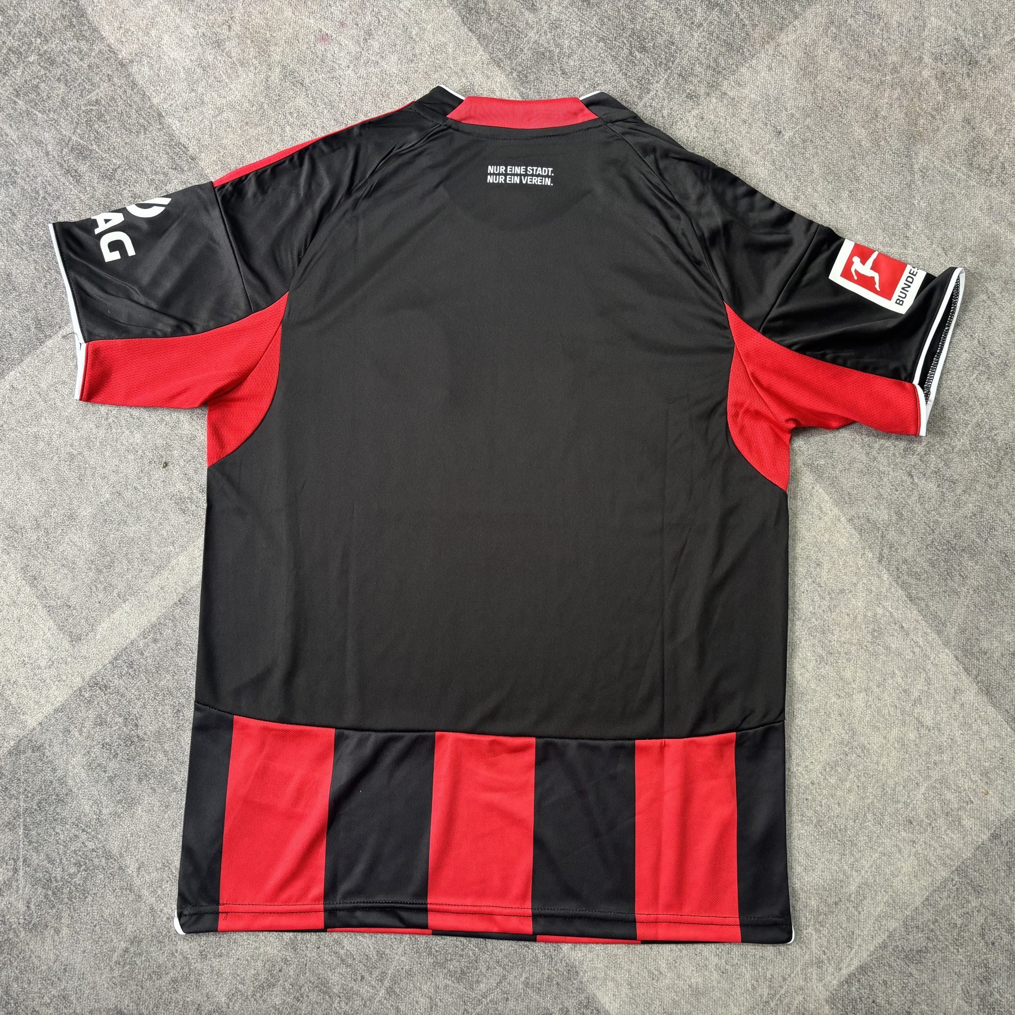 Maillot Eintracht Frankfurt Domicile 2025/26